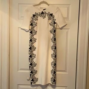 EUC NISSA DRESS